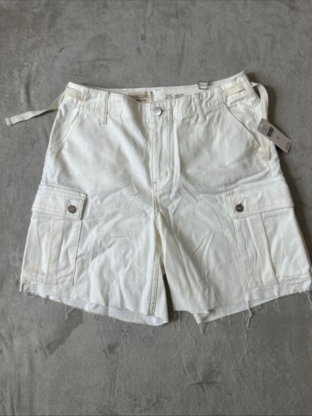 Pilcro Cargo Shorts White Size 25 Raw Hem Utility Anthropologie Womens NWT